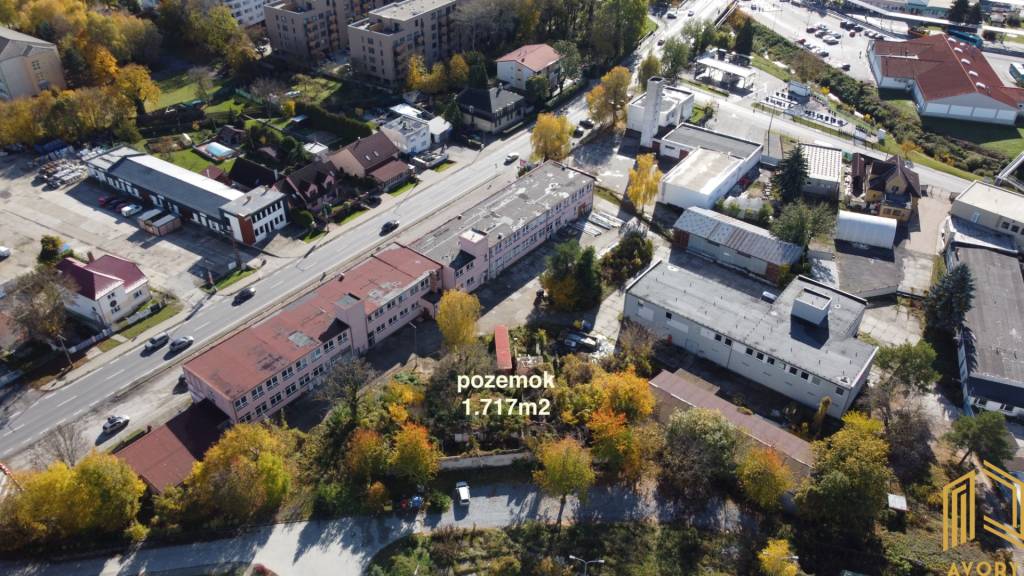 POZEMOK PRE KOMERČNÉ VYUŽITIE 1717m2, SENICA, HURBANOVA UL.