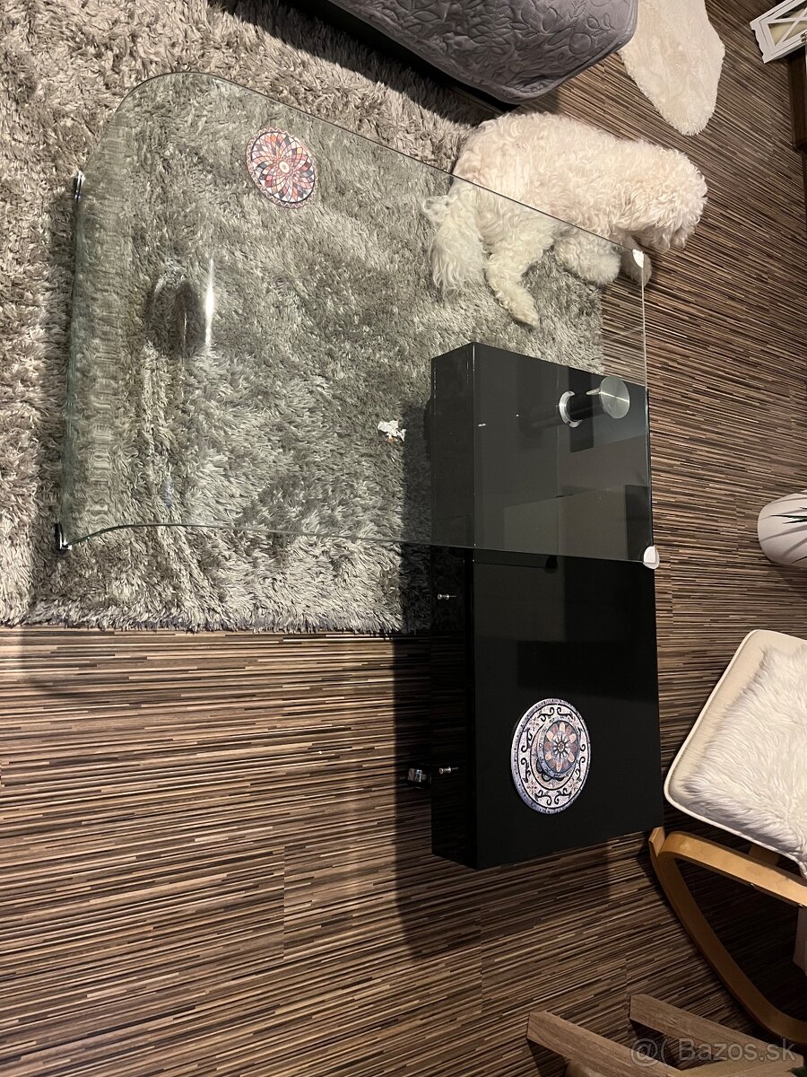 Konferenčný stolík