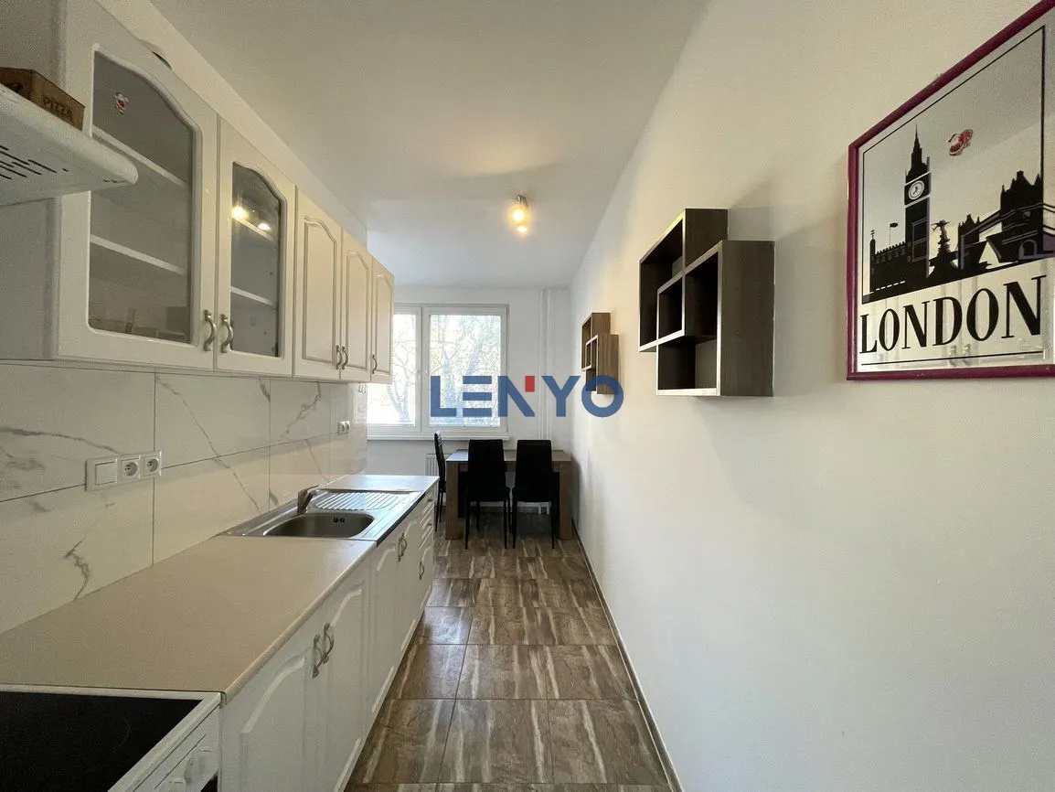 Prenájom - Veľký 2,5-izbový byt 64m² s balkónom