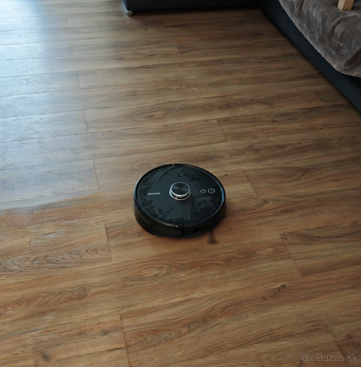 Salente L7 laserový robotický vysavač