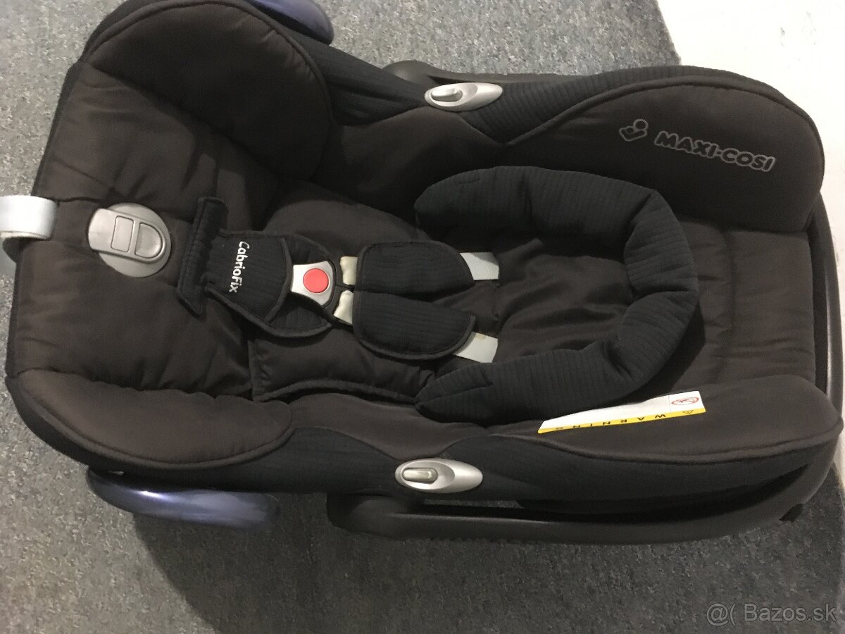 Predam set autosedaciek + isofix