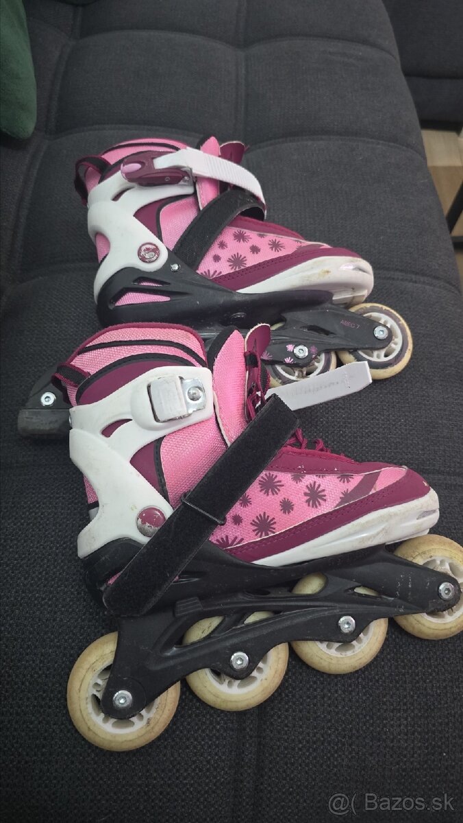 Dievcenske kolieskove korcule