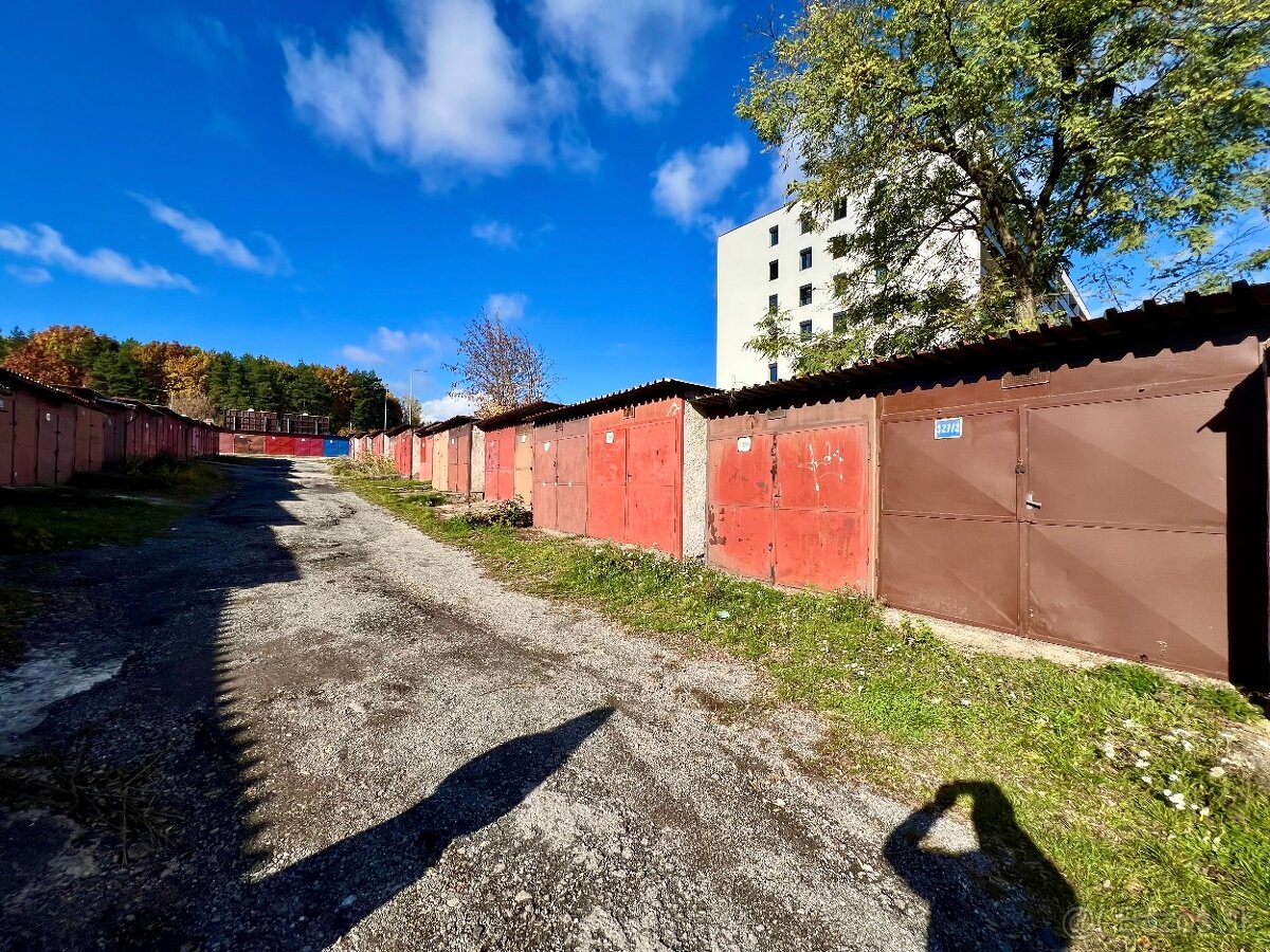Garáž - predaj / Garáže Popradská / Katkin park