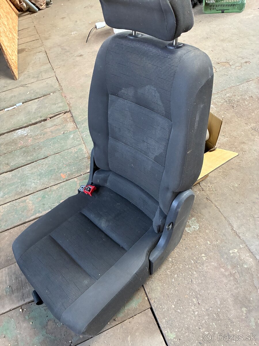 Volkswagen touran r.v.cca 2008