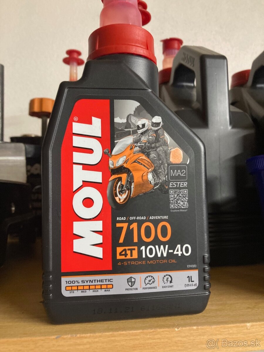 Motul 7100 4T 10W-40