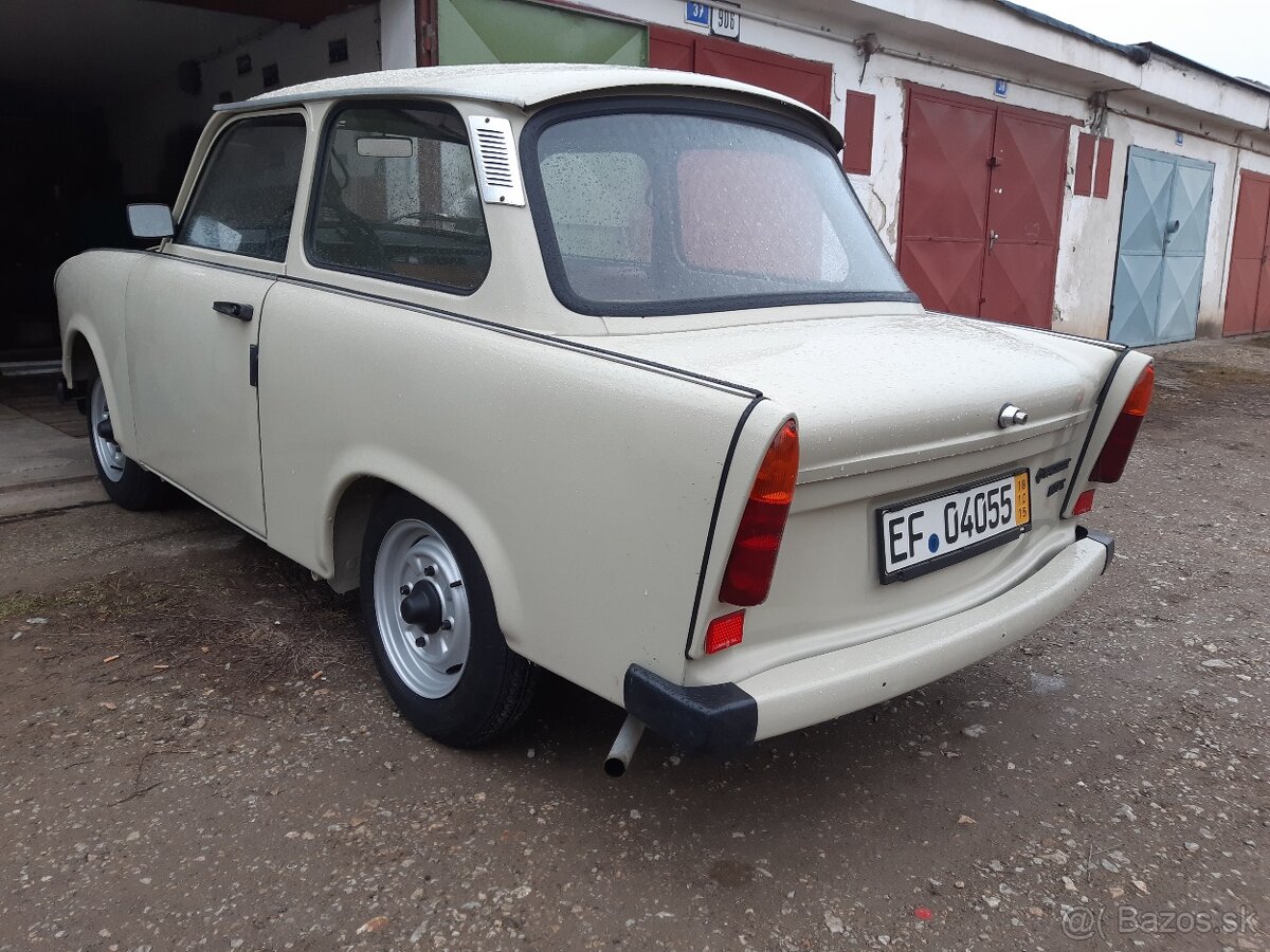 TRABANT 601