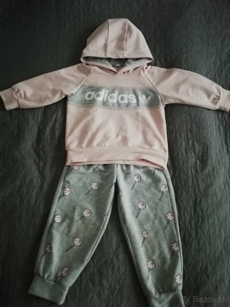 Predám teplakovú súpravu adidas