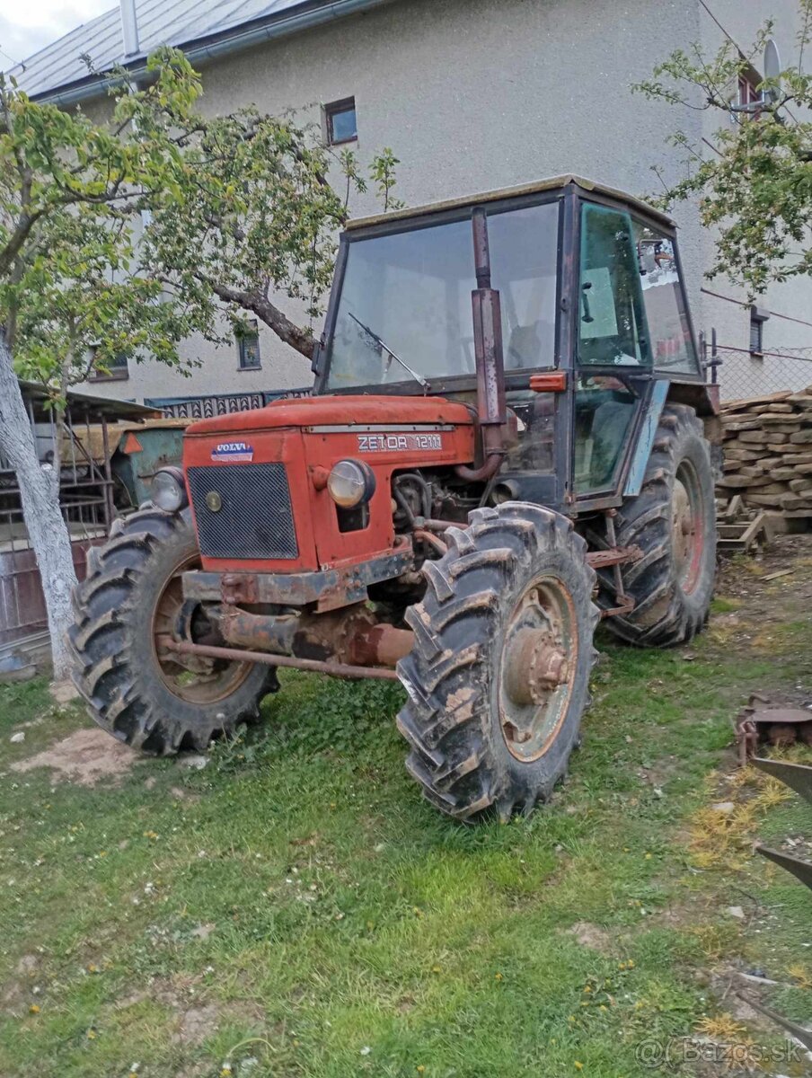 Traktor Zetor 69-45 s komplet príslušenstvom