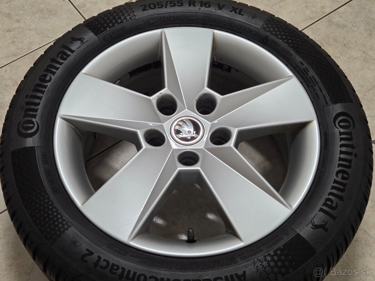 ŠKODA r16 (5x112) , celoročné 99%