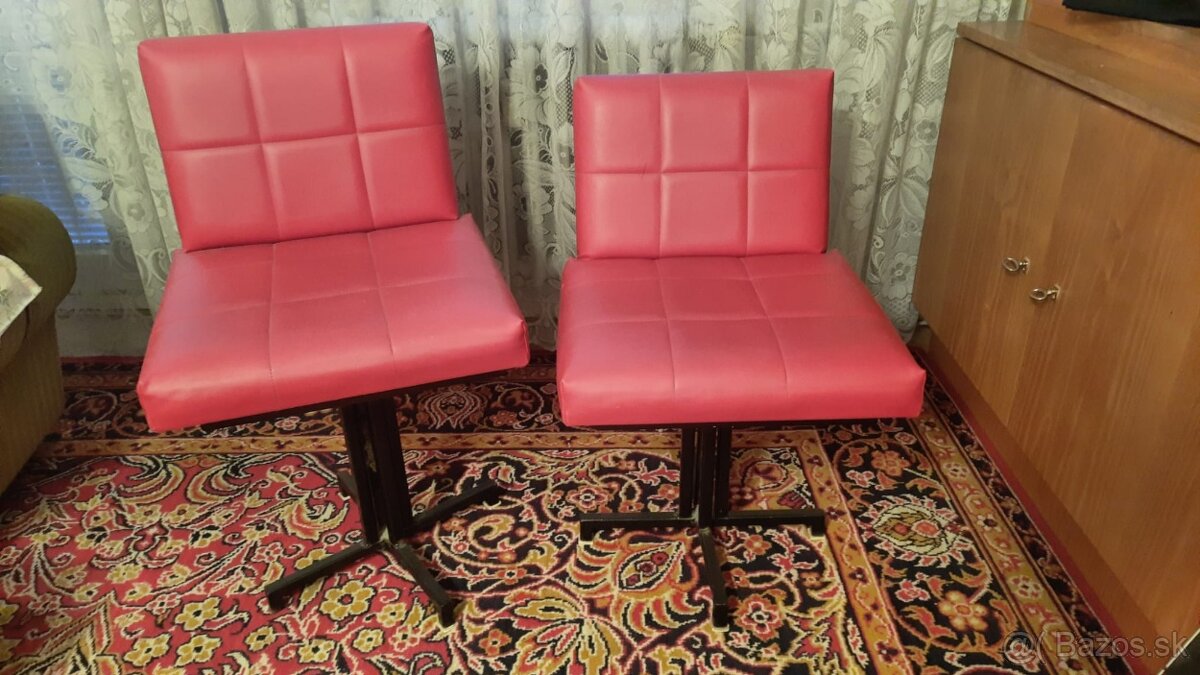 Dve štýlové vintage stoličky