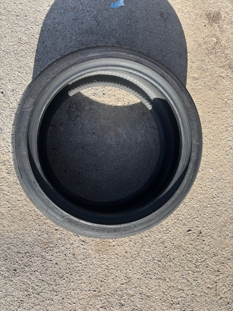 Predám letné pneumatiky 225/40 R18