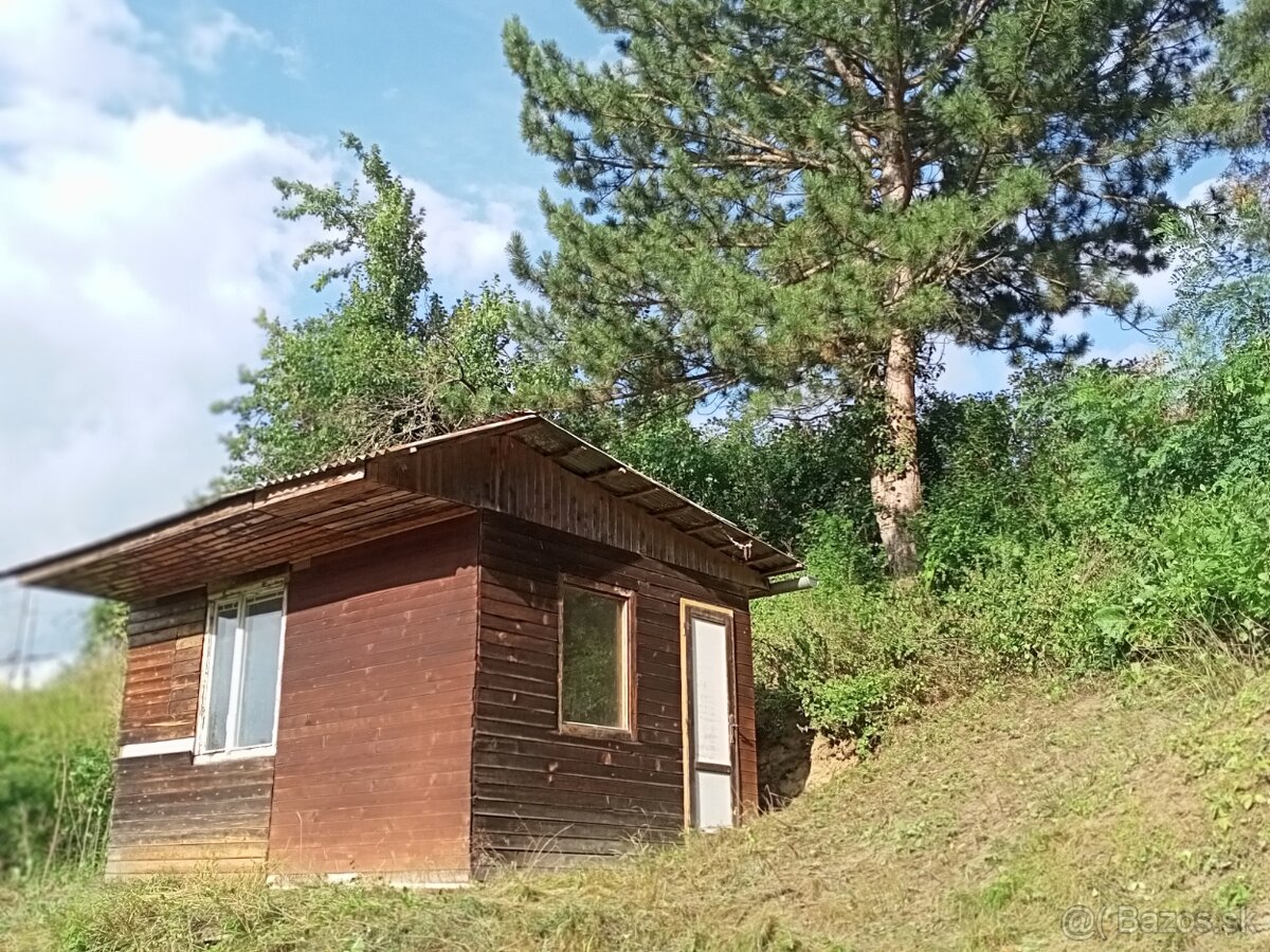 Záhraná chatka