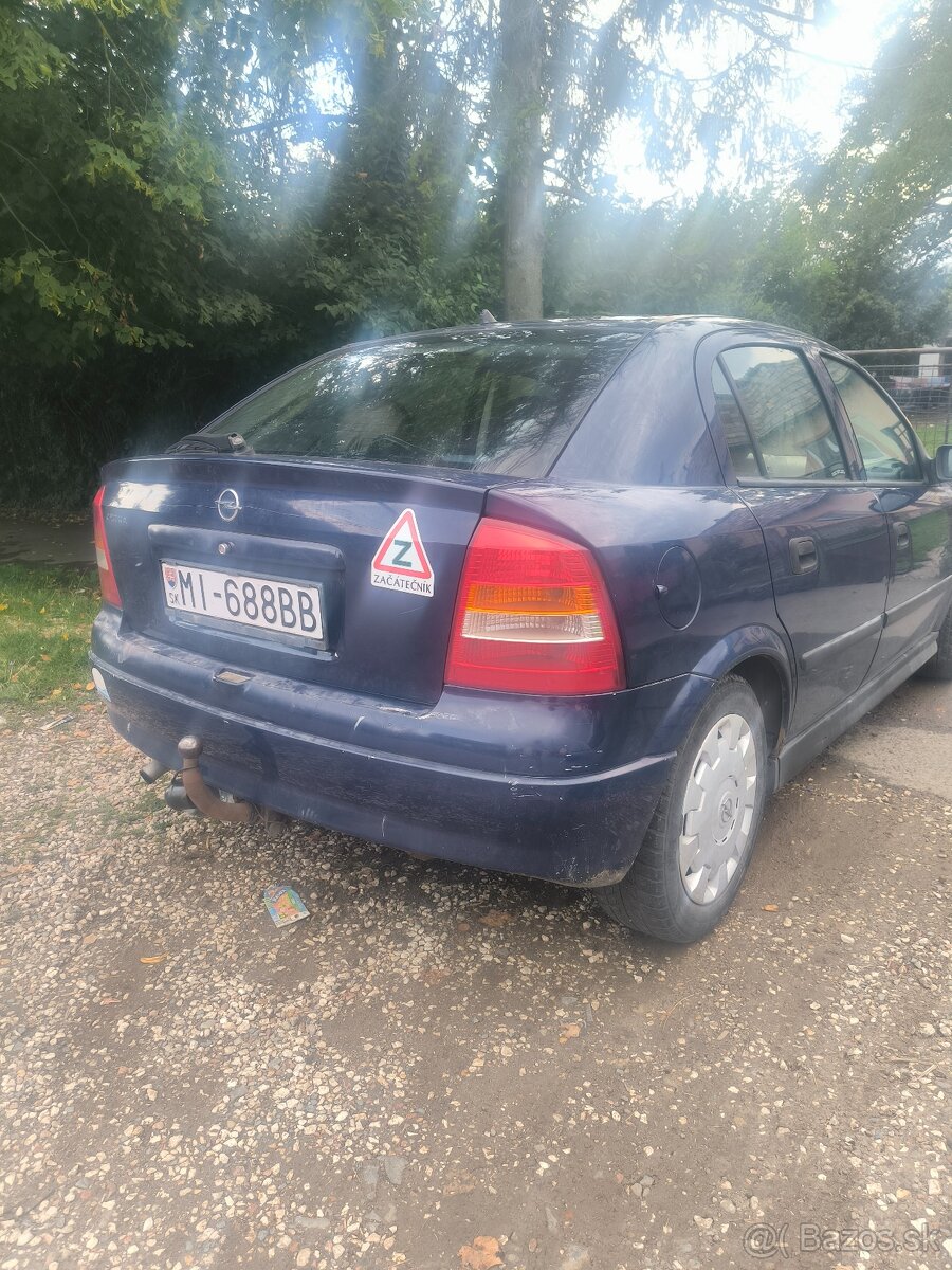 Opel astra