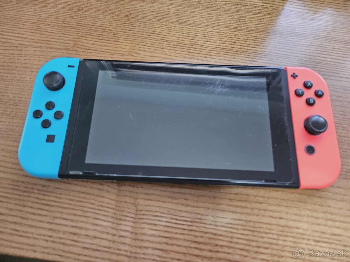 Nintendo Switch – Skvelý Stav + 7 super hier 