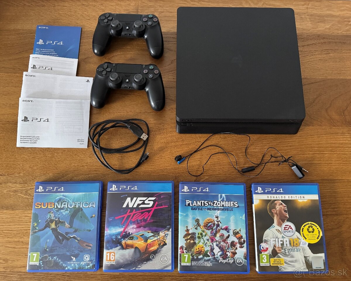 REZERVOVANE PS4 Slim, 2x Dualshock 4, sluchadlo, 4x hry