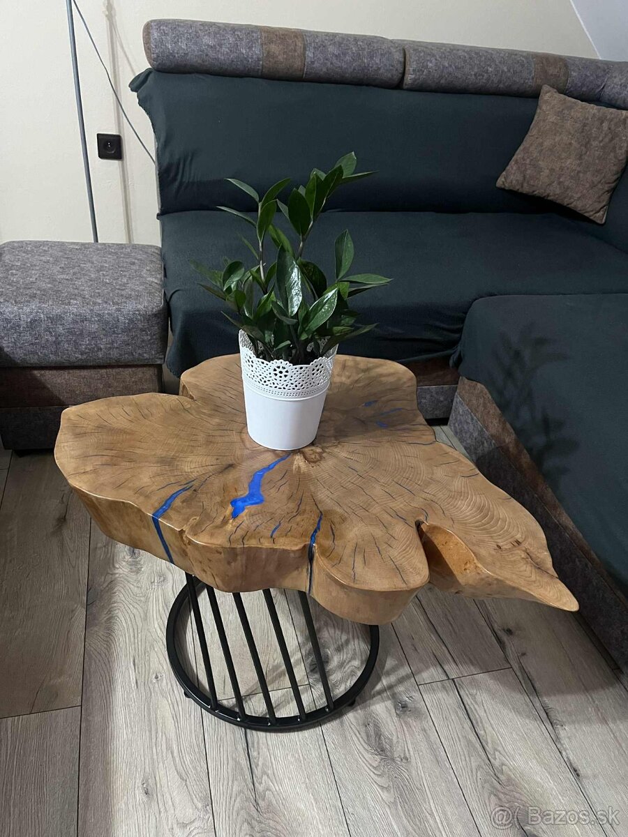 Konferenčný stolík