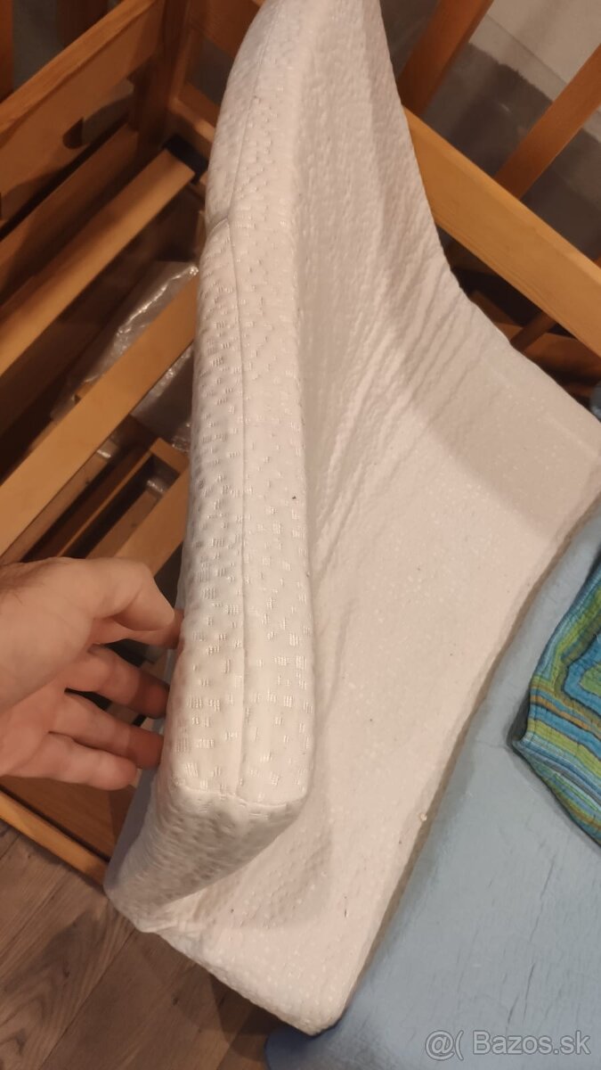 Skrátená postel - masív