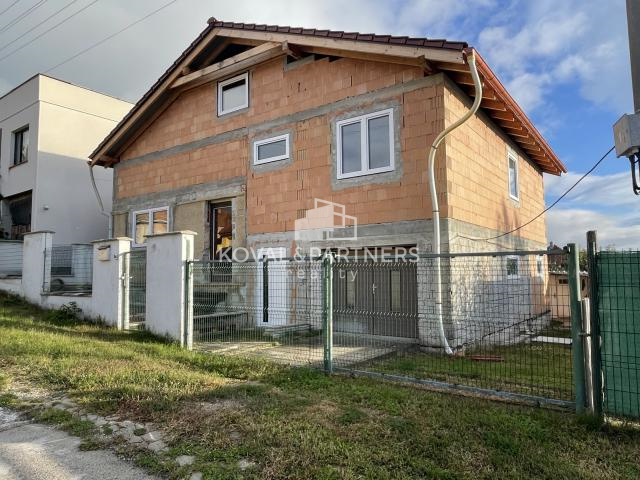 Rodinný dom v Nitrianskych Hrnčiarovciach