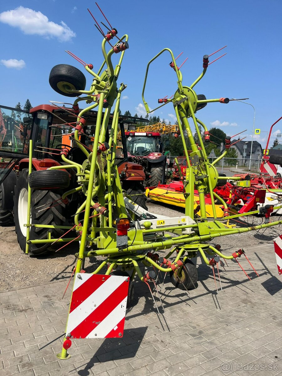 Obraceč sena, píce CLAAS VOLTO 640 HR ZACHOVALÝ