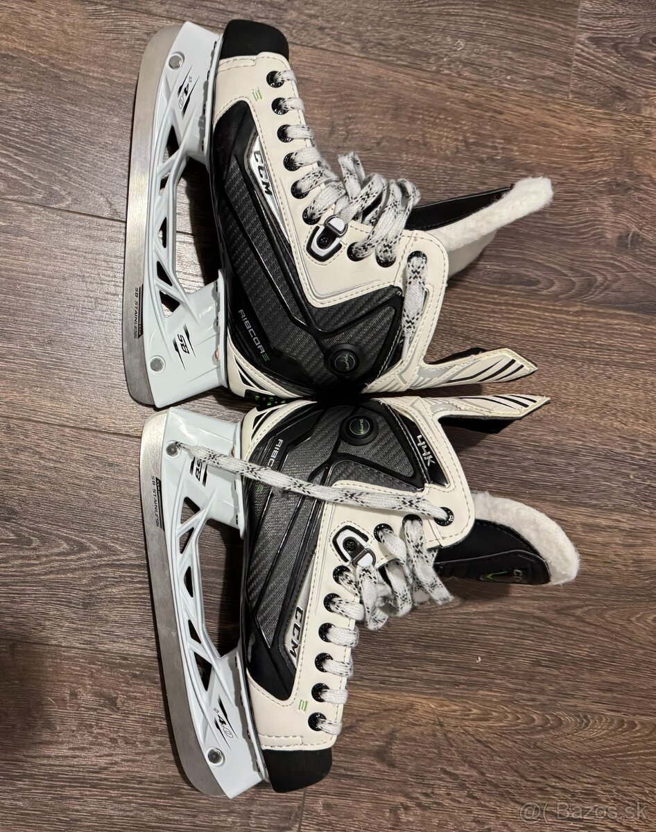 Nepoužité korčule CCM Ribcor 44K, 5D