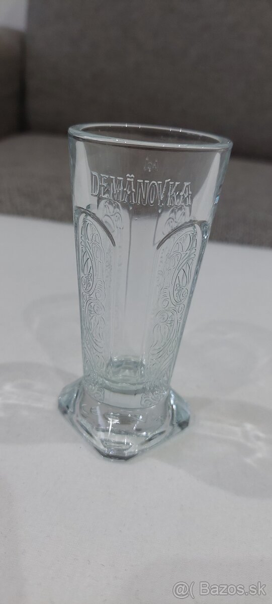 Predám poldecáky 0,04l Becherovka a Demänovka