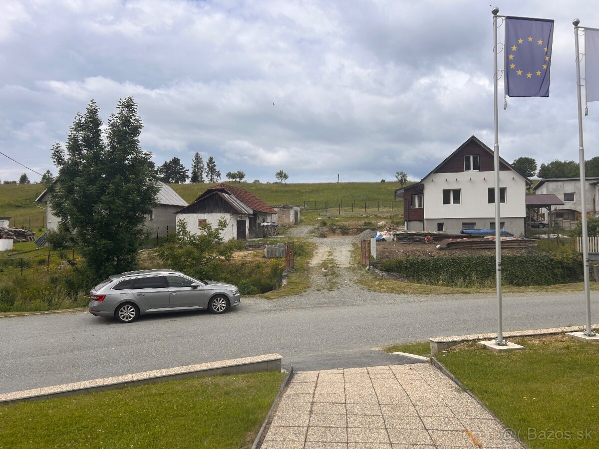 Predám rozostavaný dom