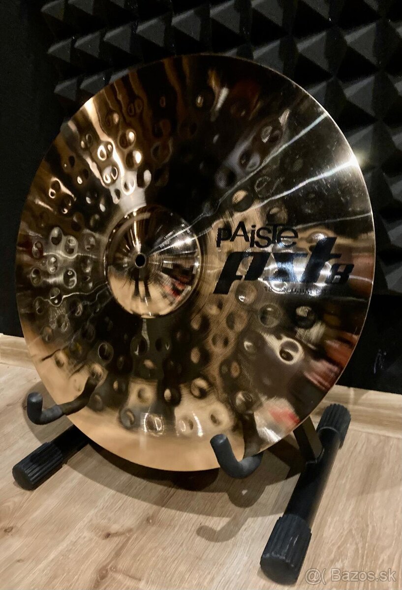 Predám Paiste PST 8 Reflector Medium 18"