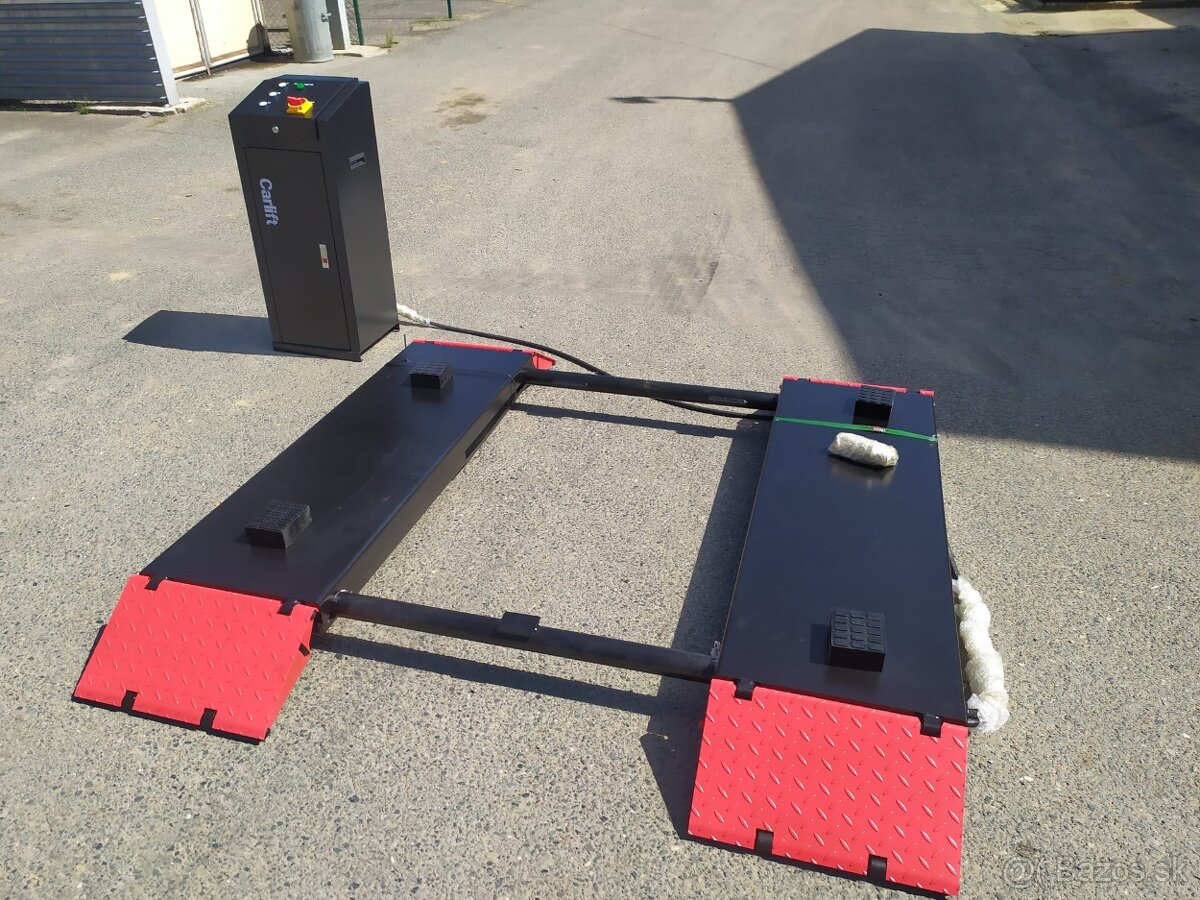 Nožnicový zdvihák CARLIFT CR3000