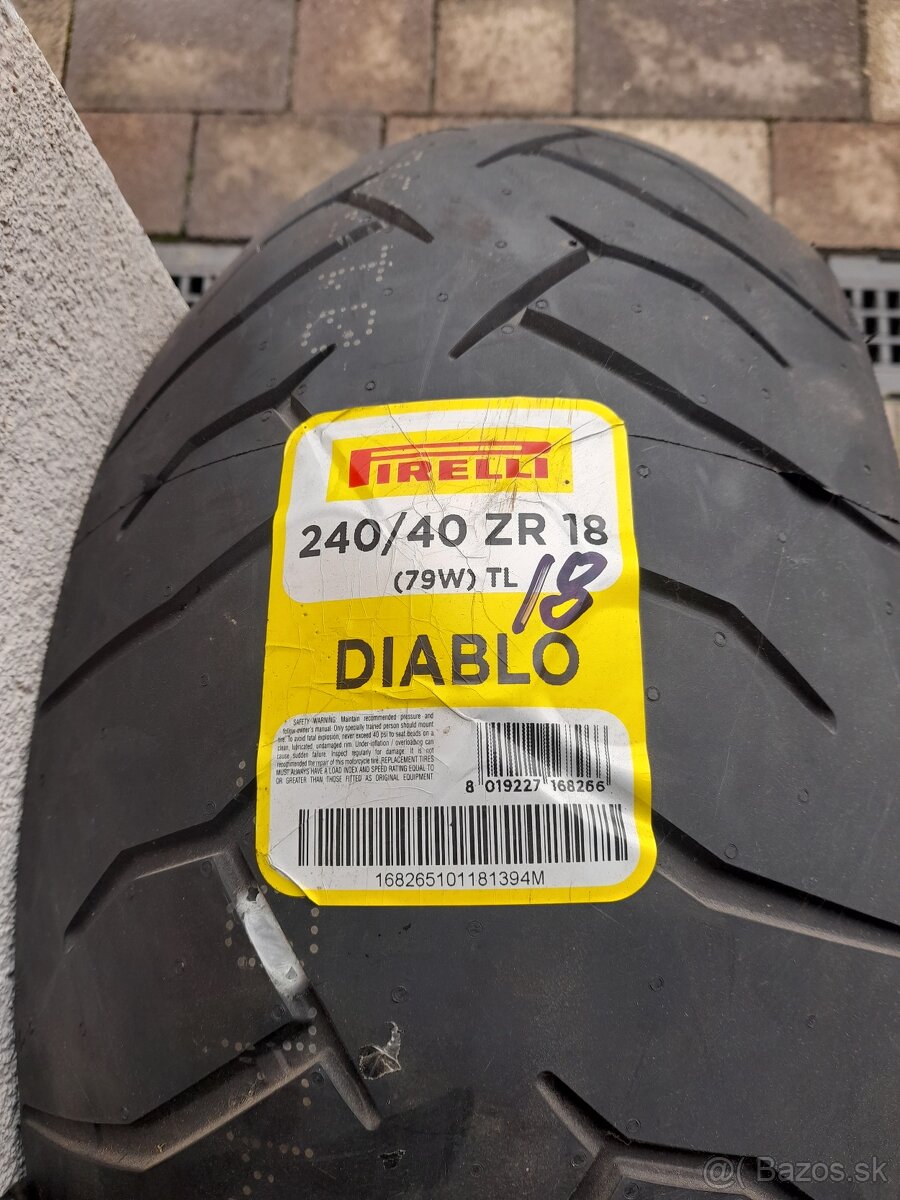 Pirelli diablo 240/40zr18