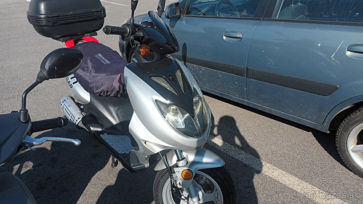 Predám skuter Vonroad 50cm³