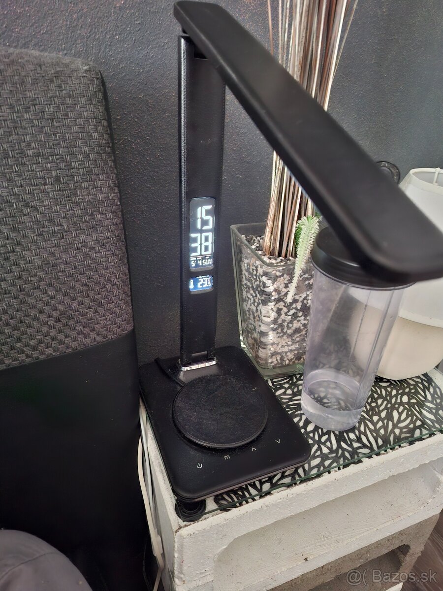 Predám stolnu lampu aj s hodinami