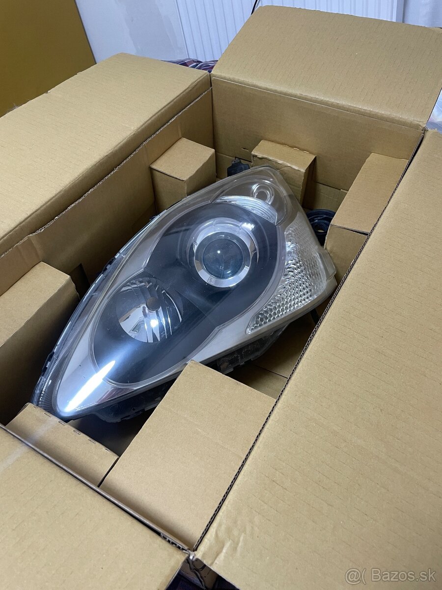 Predne svetlá honda civic 7g