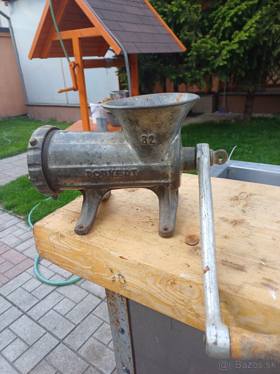 mlynček na mäso