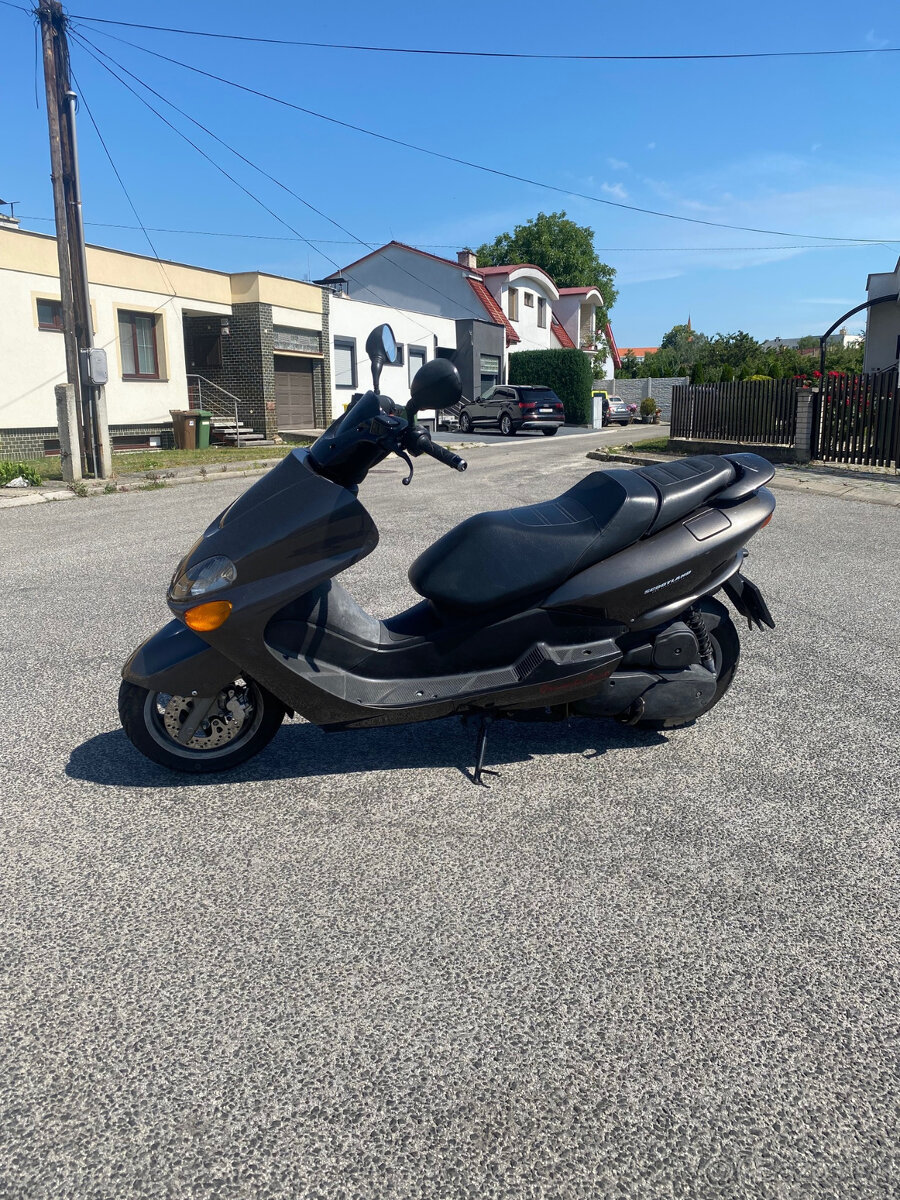 YAMAHA MAJESTY 150