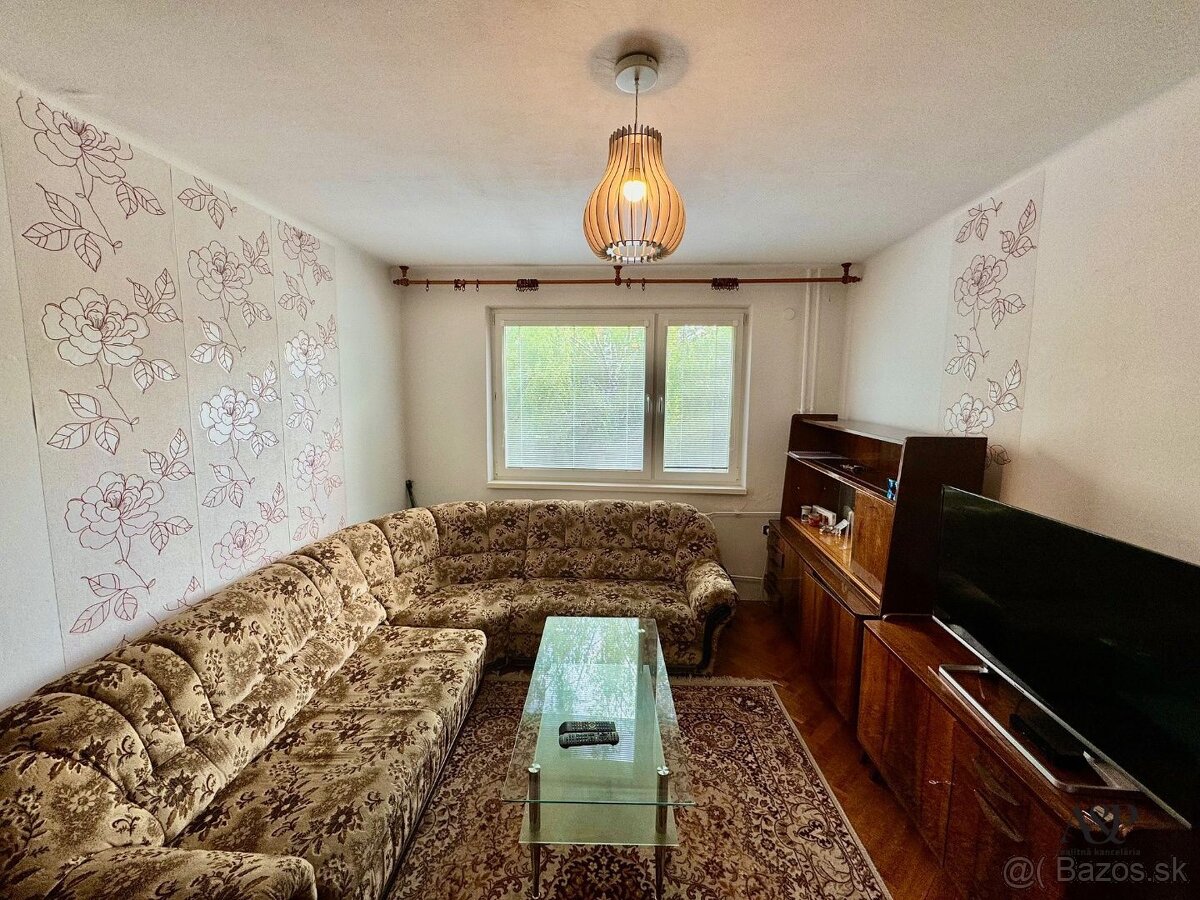 NA PREDAJ 2 IZBOVÝ BYT S LOGGIOU, 48 M2, ul. MIRKA NEŠPORA,