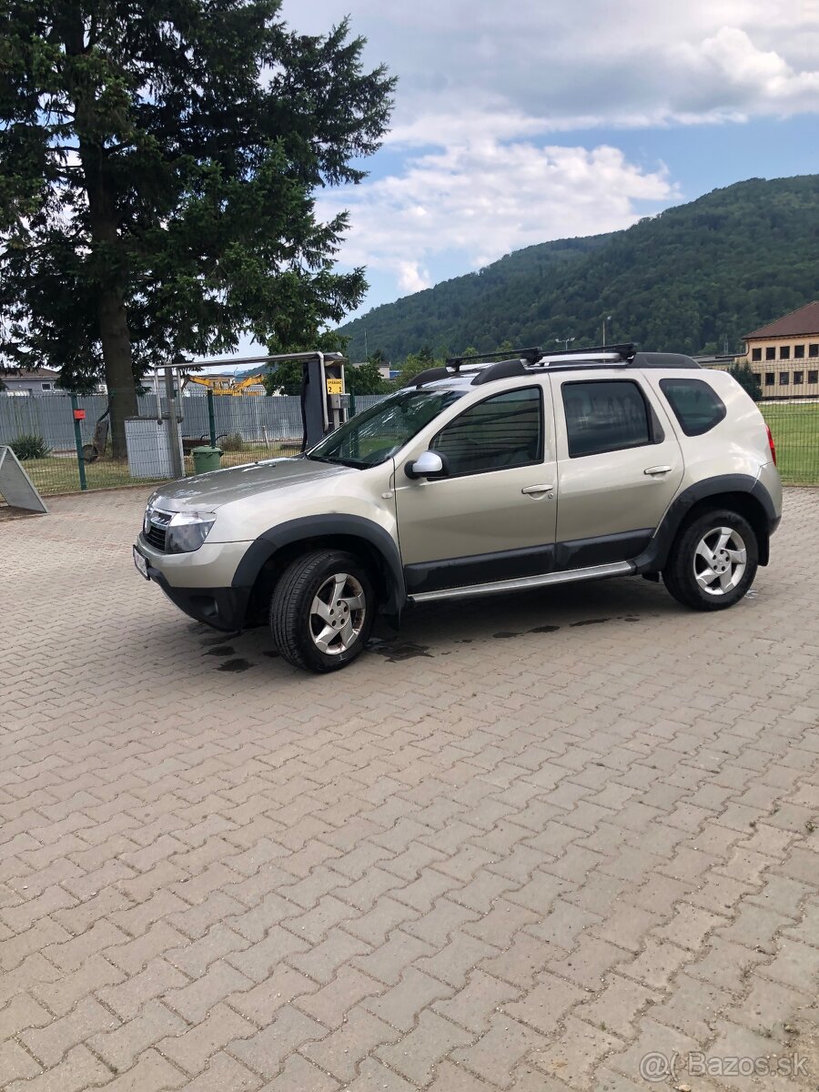 Duster 4x4 Rok 2013 diezel 81 kW nova Stk Ek klima