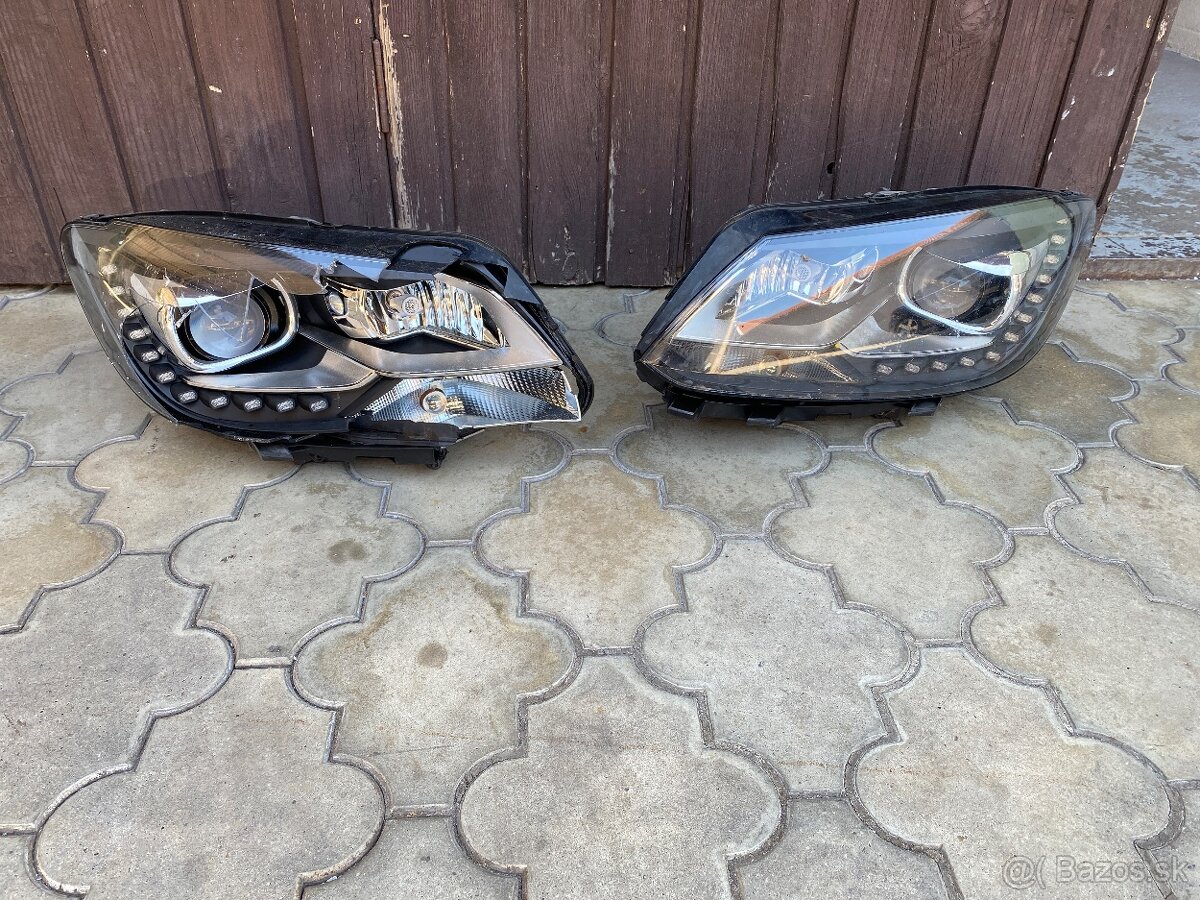 VOLKSWAGEN TOURAN LIFT BI XENONY-poškodene