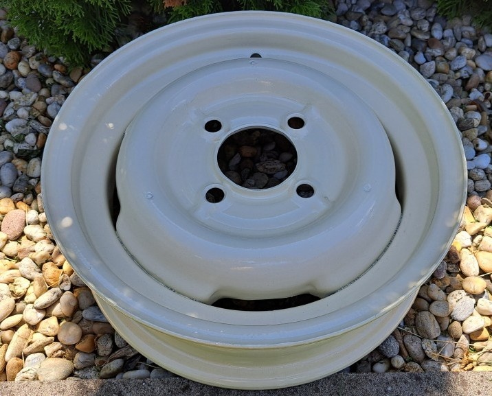 PLECH. DISK R15 4x130 - ŠKODA, PRÍVESNÝ VOZIK