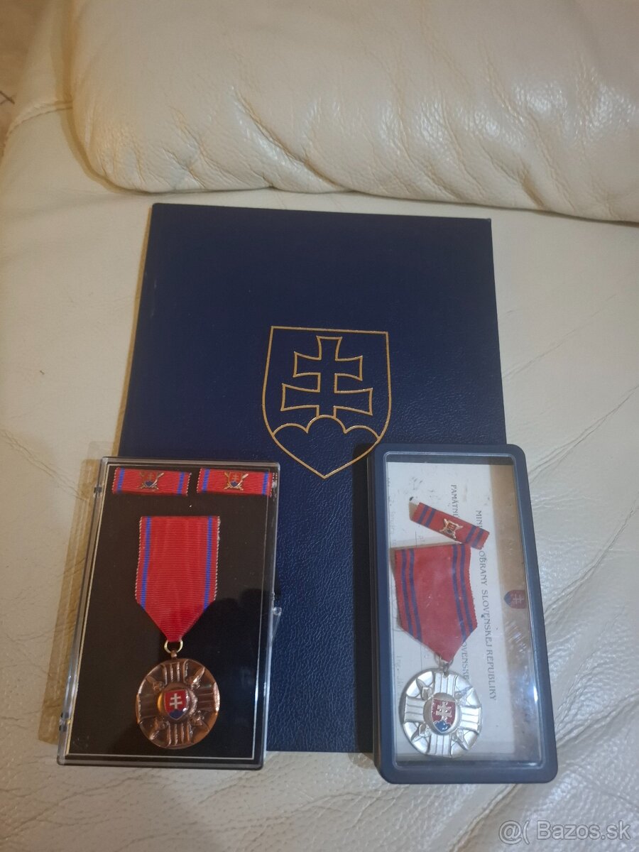 ODZNAK  ODZNAKY