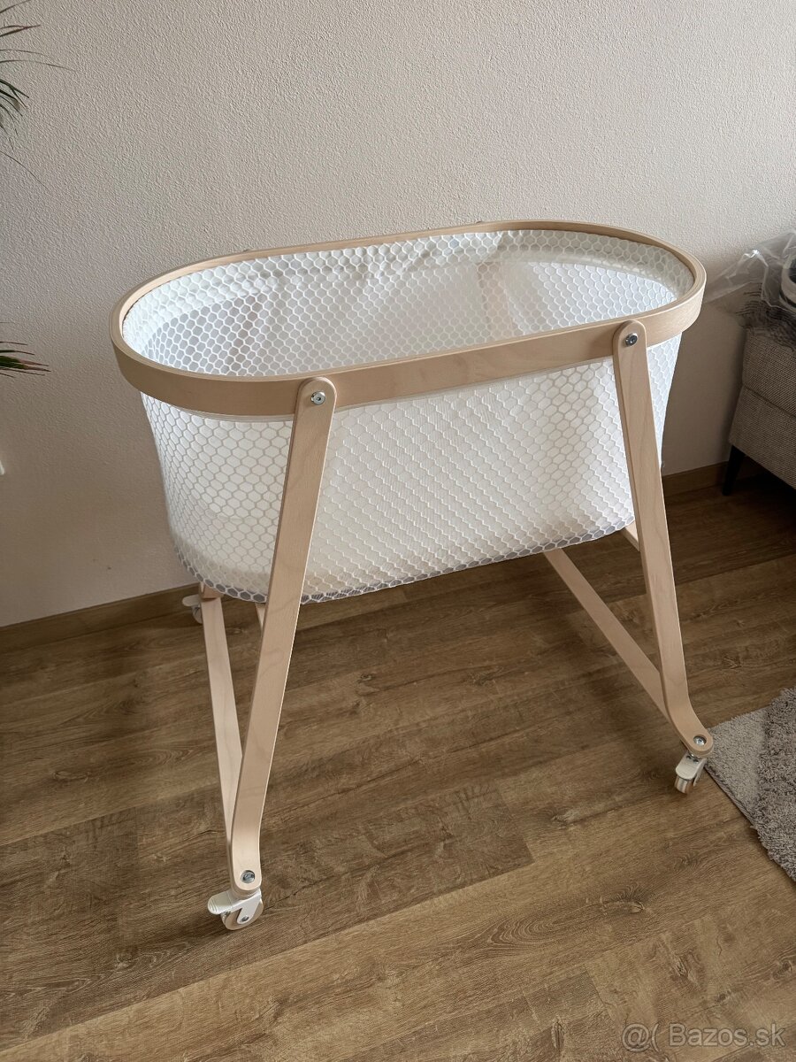 Detská kolíska Ikea Älkvärd s matracom