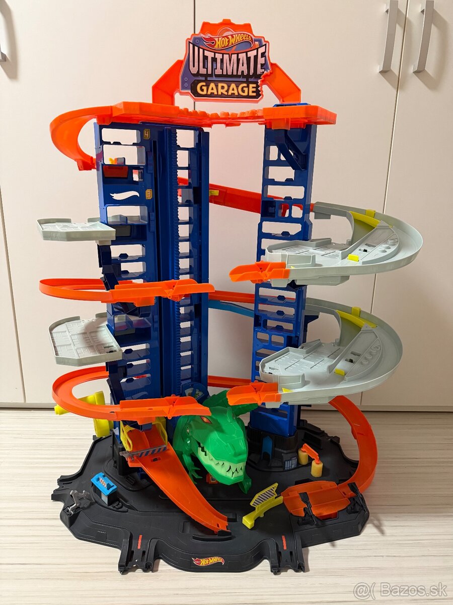 Hot wheels garáž