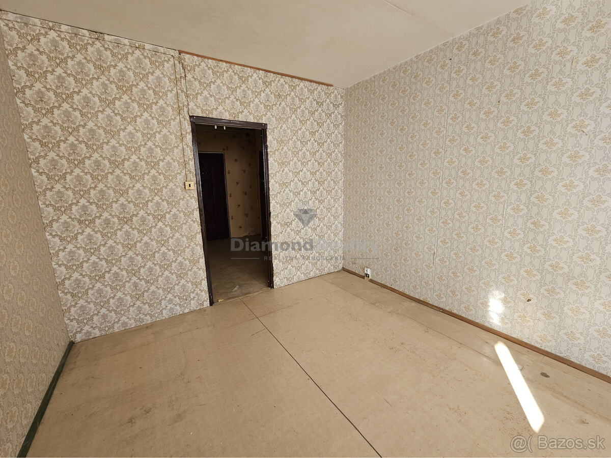 PREDANÝ - PREDAJ 1 IZBOVÝ BYT SLOVENSKEJ JEDNOTY