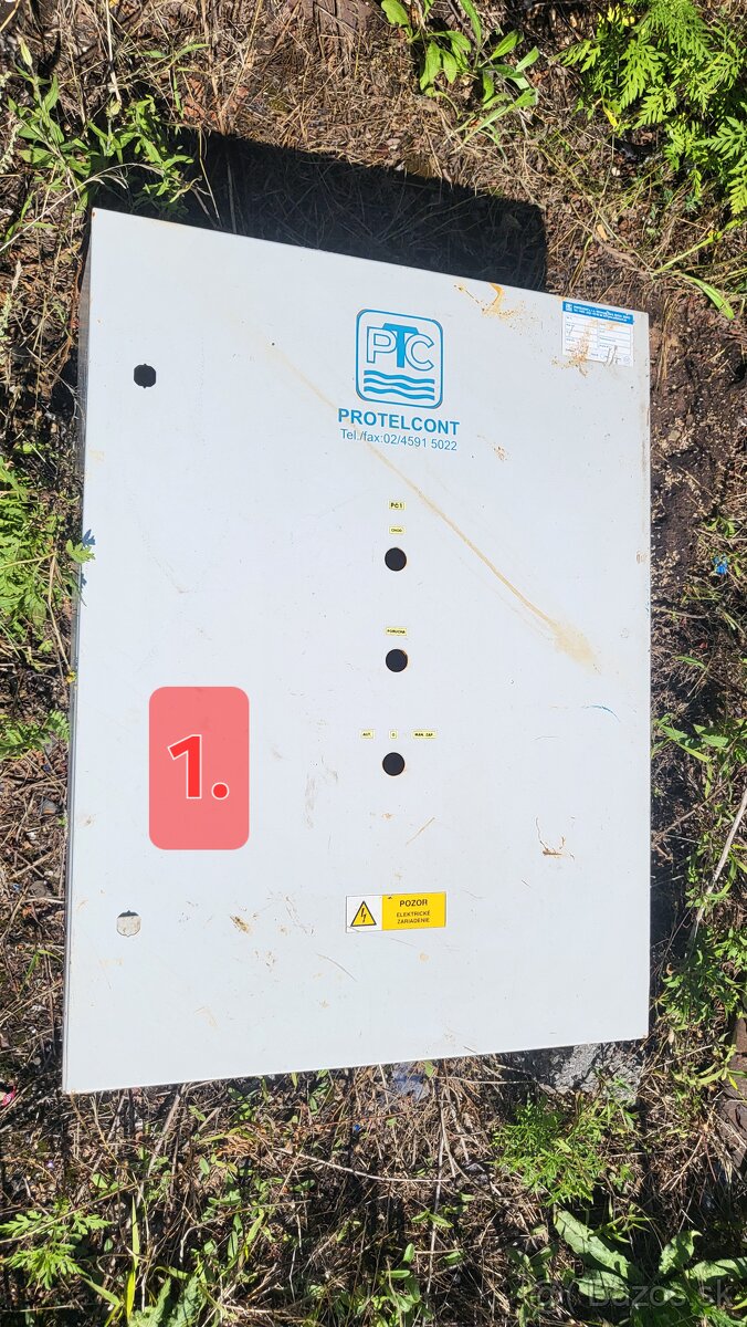 Elektrická rozvodná skriňa 4 kusy