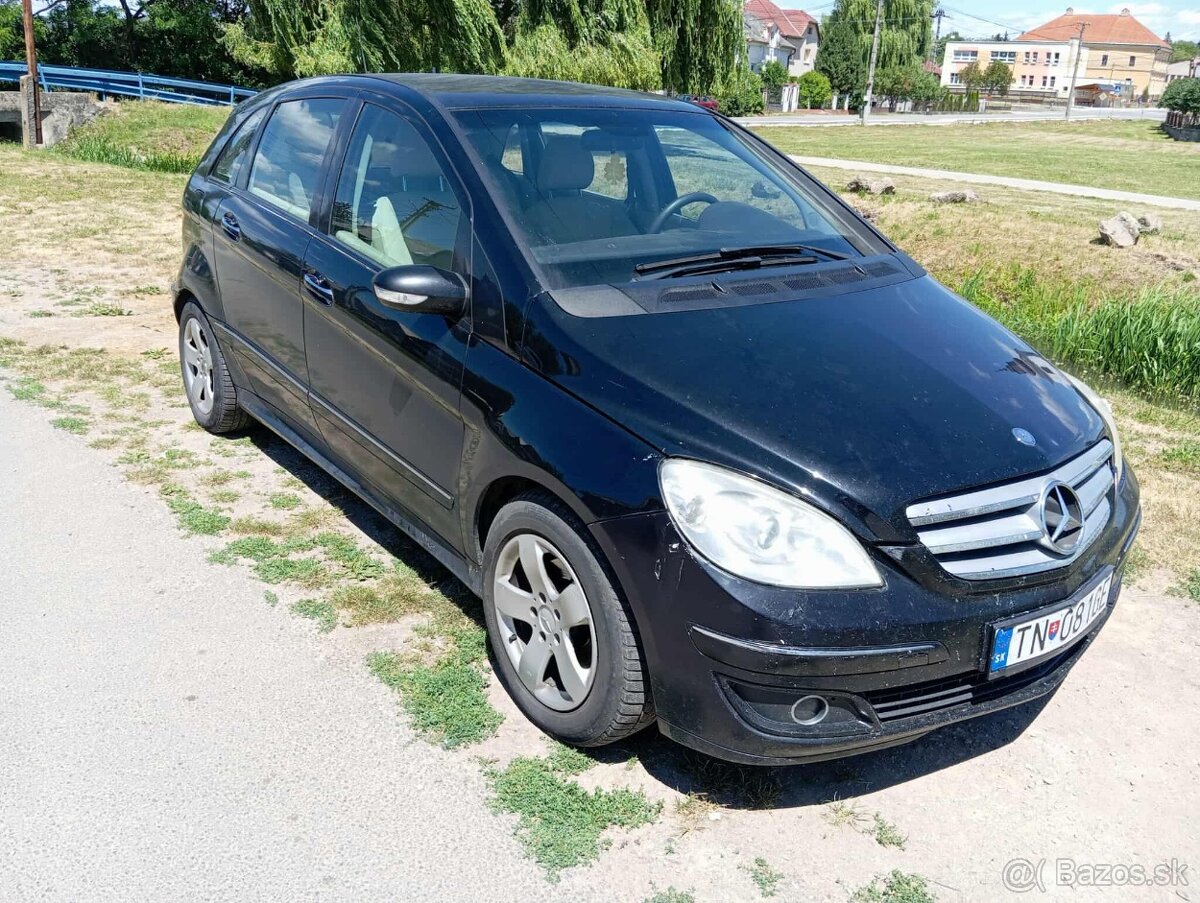 Mercedes Benz W245 B180 CDI