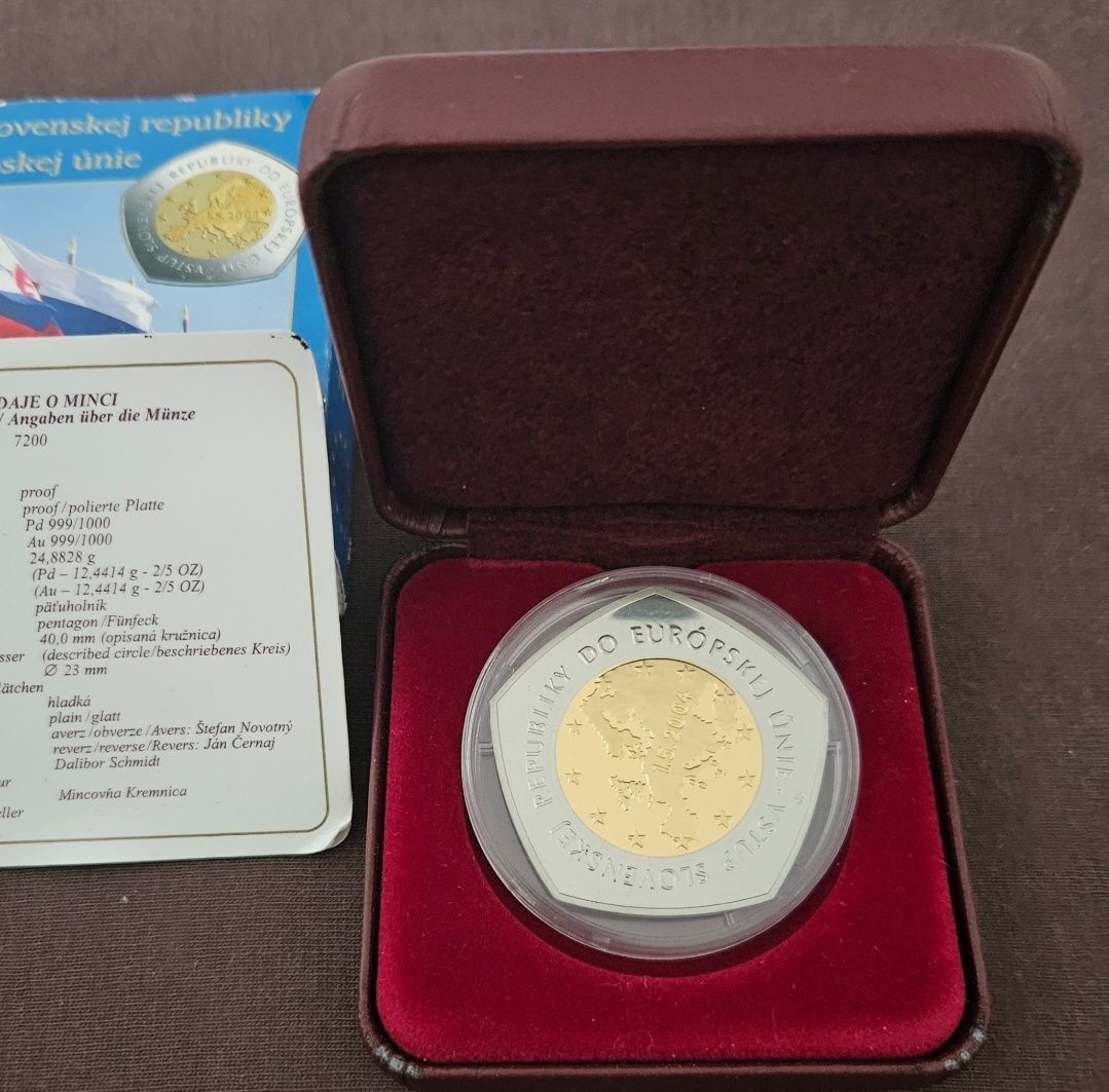 Zlata zberatelska minca 10000 Sk Vstup SR do EU 2004