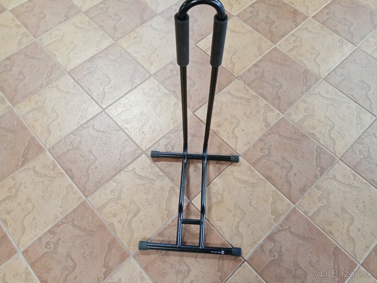 Výstavne stojany na bicykel