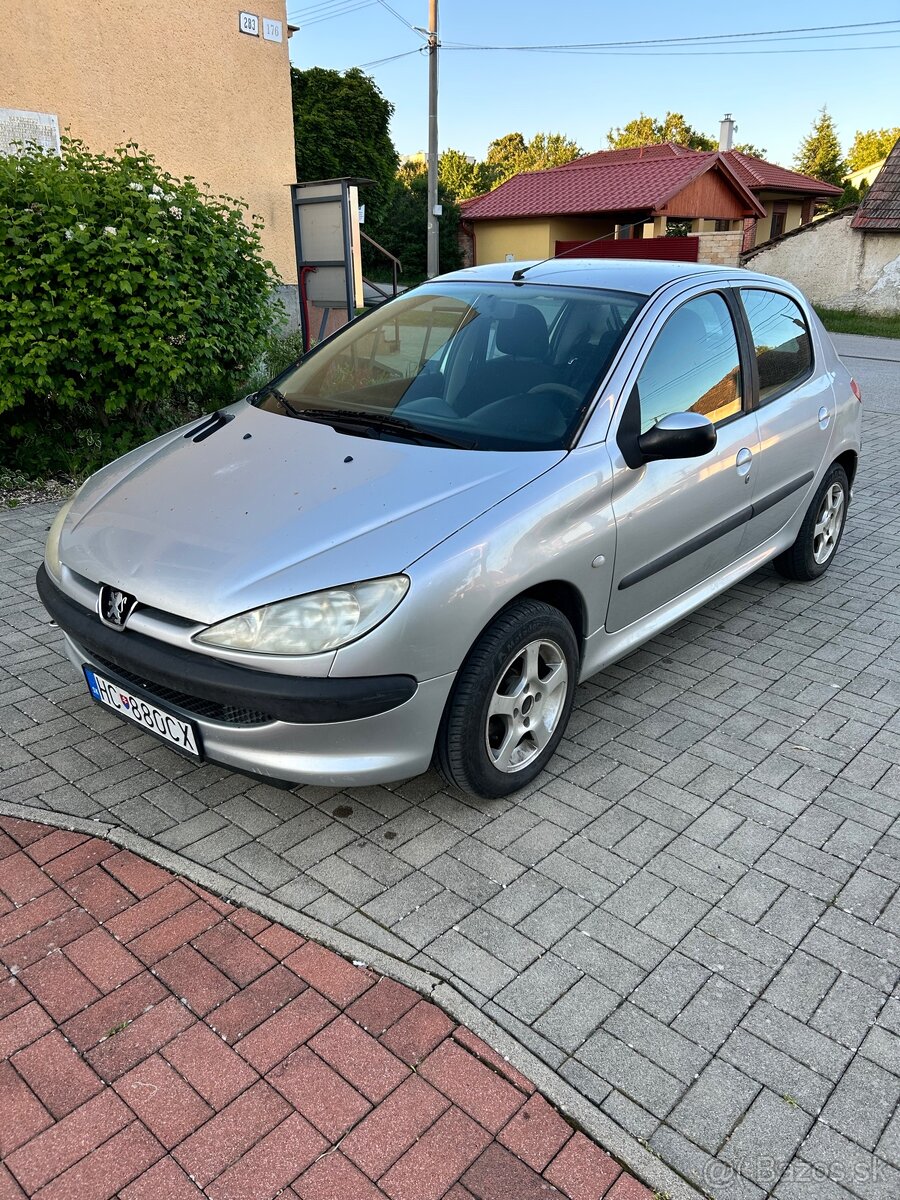 Peugeot 206 1.4 benzin