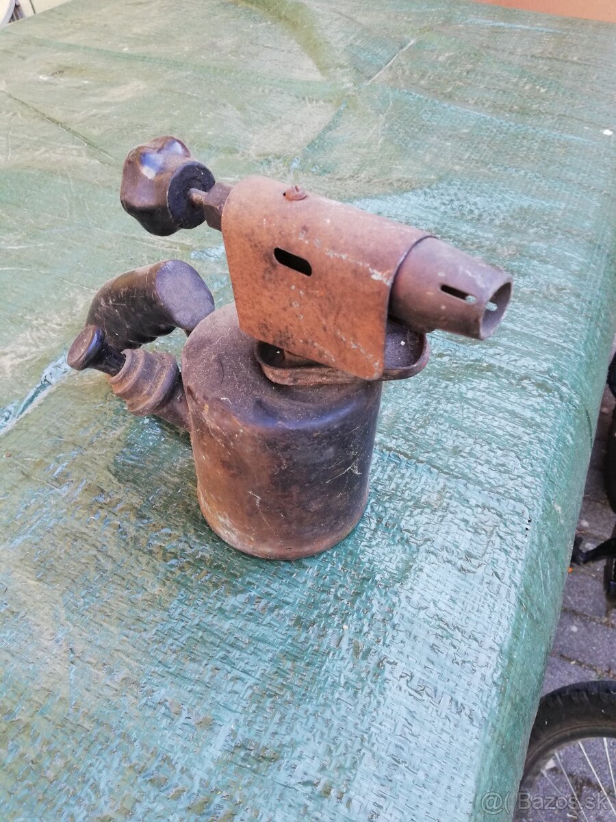 Benzinova letovacia lampa
