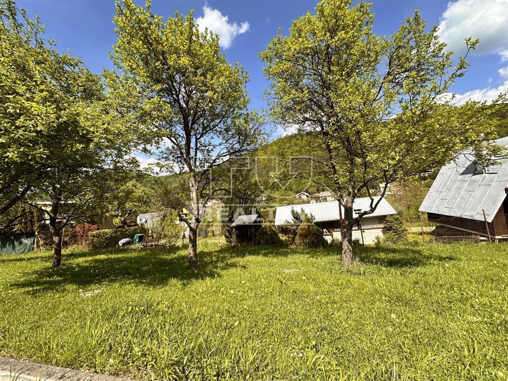 REKREAČNÝ POZEMOK O ROZLOHE 490M2 V KRÁSNOM PROSTREDÍ...