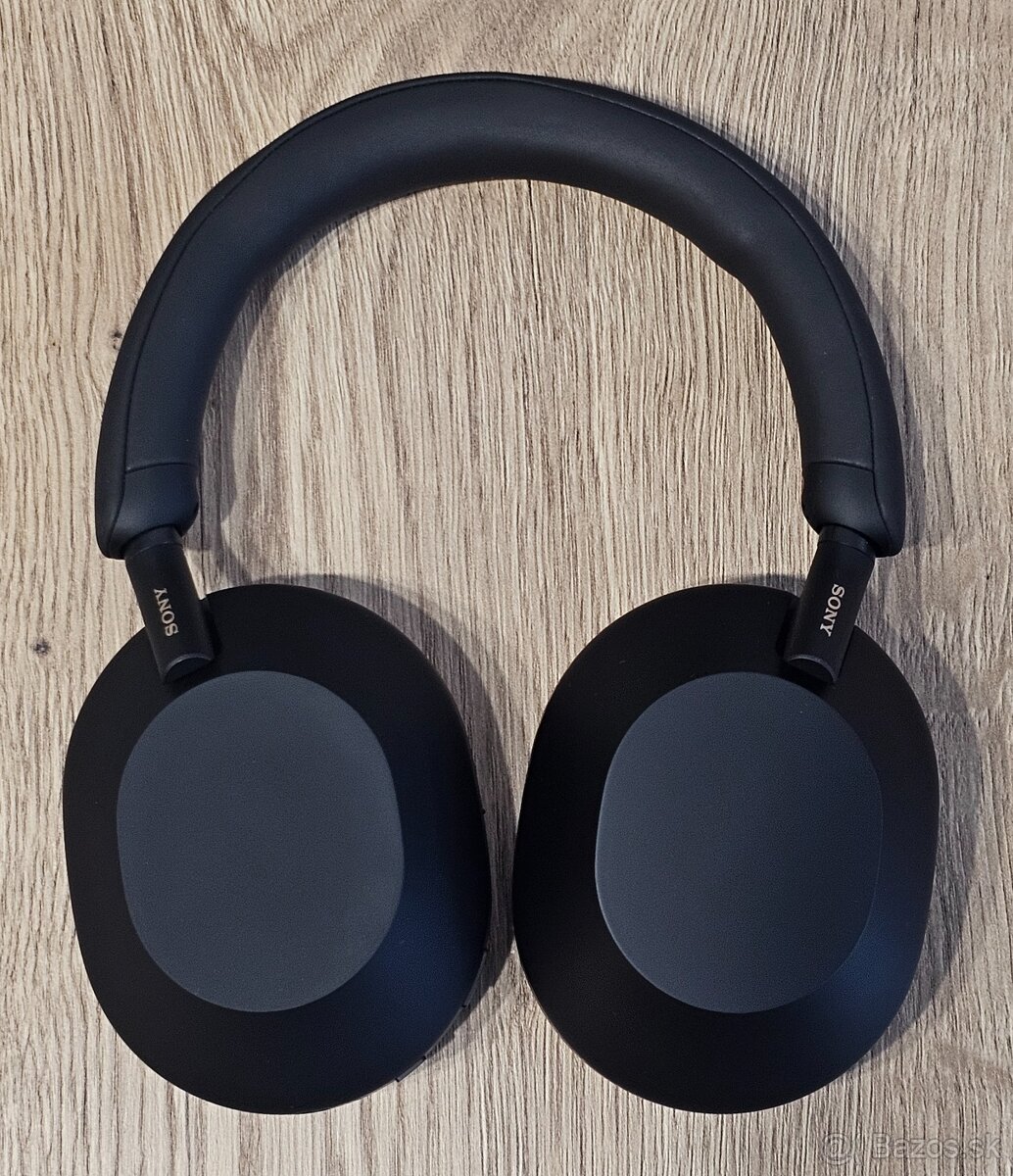 Sony Noise Cancelling WH-1000XM5, čierne